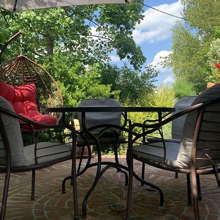 Eden Apartment Sveta Nedjelja  Екстериор снимка